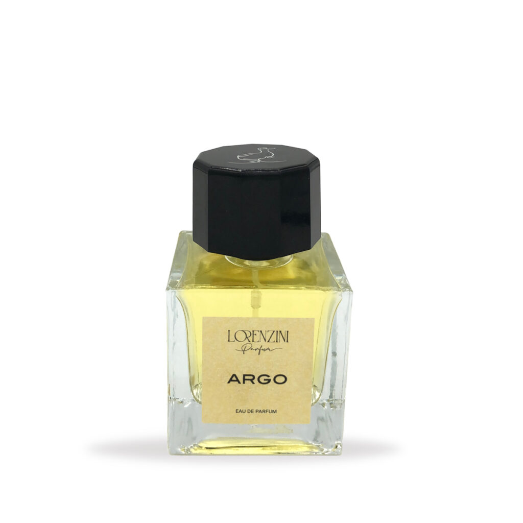 Lorenzini Parfum. Argo è una fragranza maschile unisex che racconta la creazione della nave degli Argonauti con note di legni e di frutta tropicale